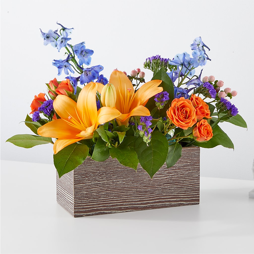 Radiant Citrus Box Bouquet – HELEN'S FLORAL SHOPPE, Phillipsburg NJ
