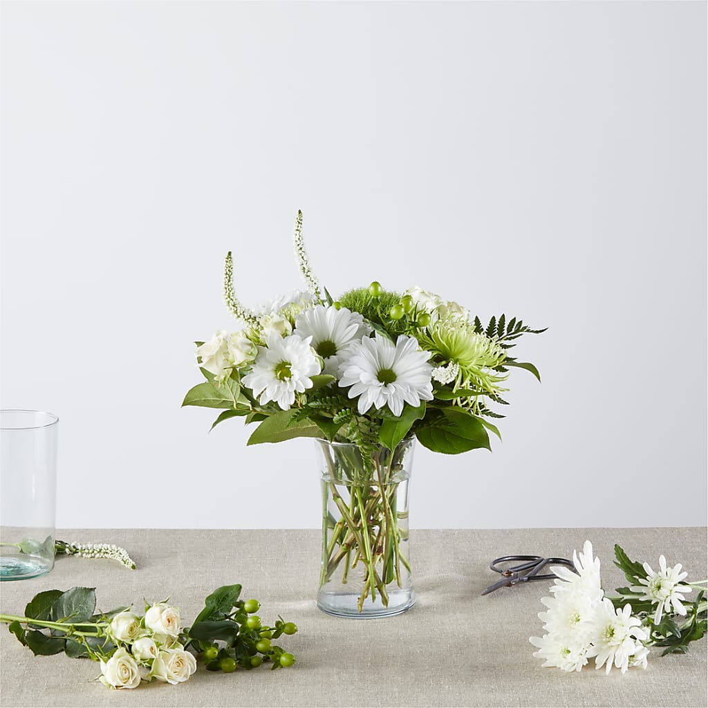 Irish Garden - A Florist Original – HELEN'S FLORAL SHOPPE, Phillipsburg NJ