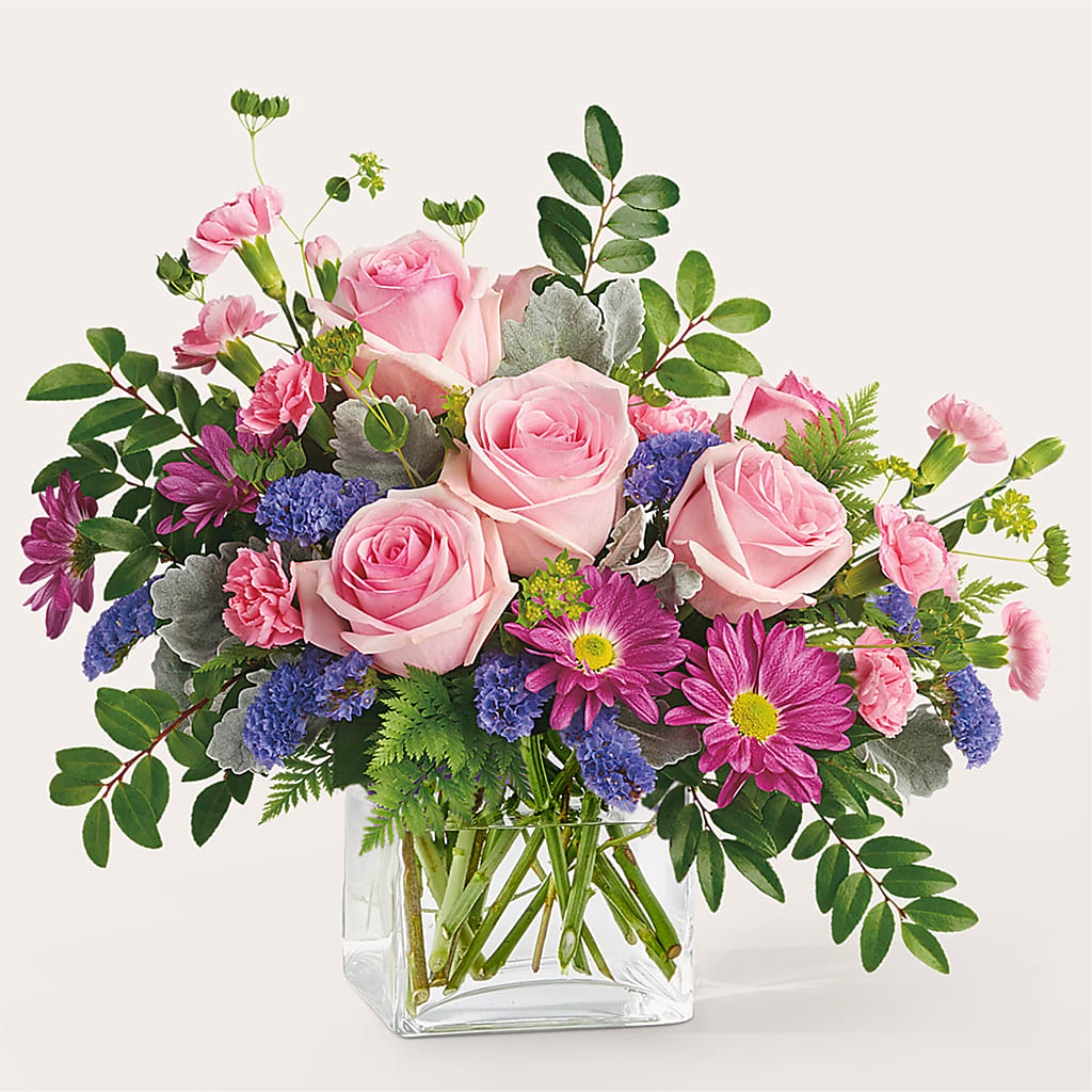 Starlet Bouquet – HELEN'S FLORAL SHOPPE, Phillipsburg NJ
