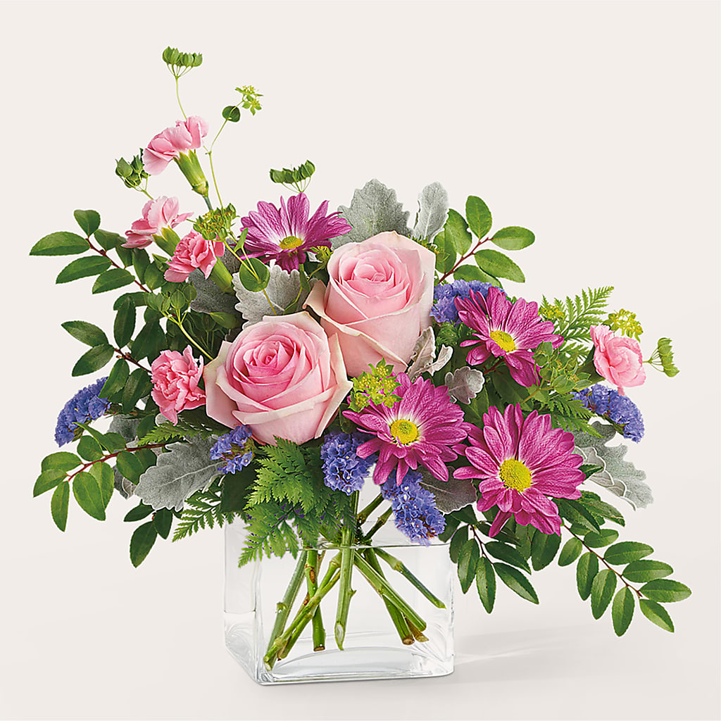 Starlet Bouquet – HELEN'S FLORAL SHOPPE, Phillipsburg NJ
