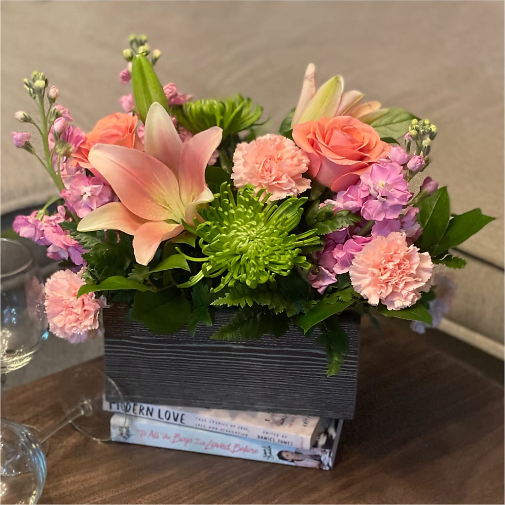Beautiful Spirit Basket – HELEN'S FLORAL SHOPPE, Phillipsburg NJ