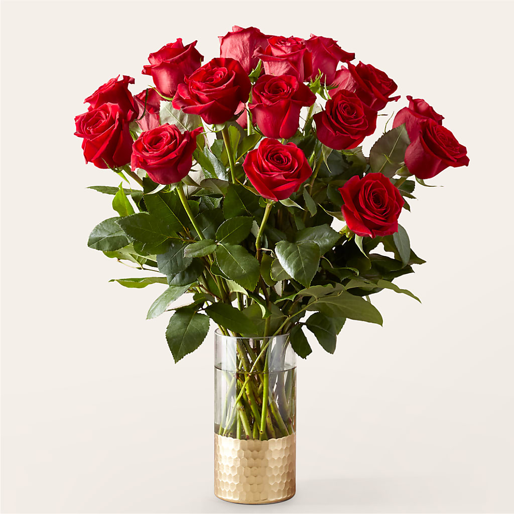 Classic Love Red Rose Bouquet – HELEN'S FLORAL SHOPPE, Phillipsburg NJ