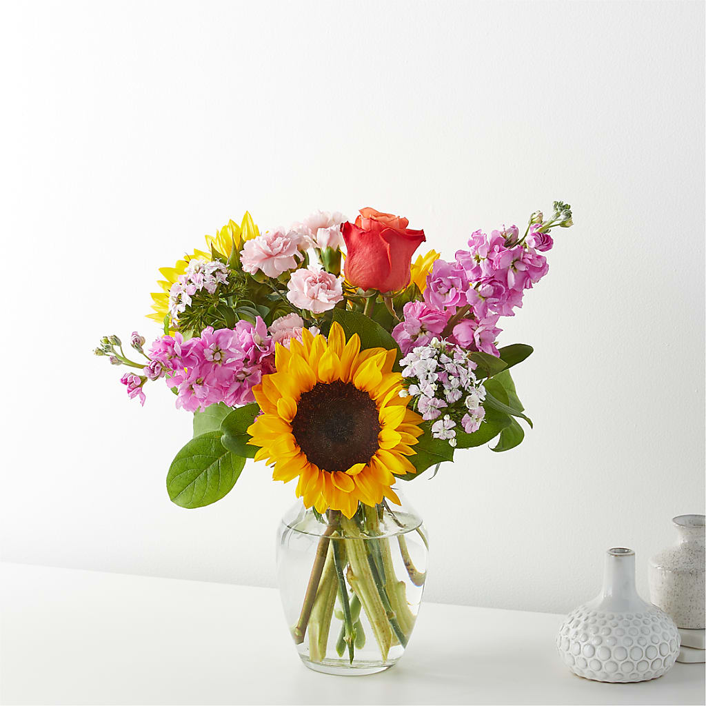 Yellow Brick Road Bouquet – HELEN'S FLORAL SHOPPE, Phillipsburg NJ