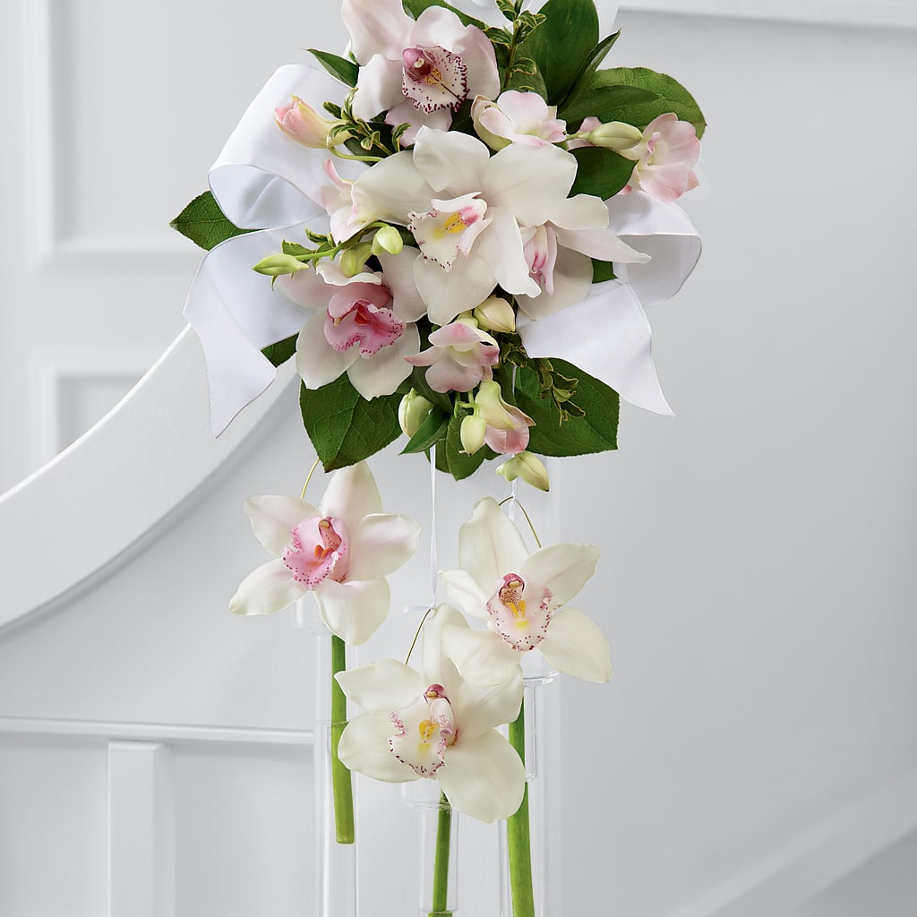 Perfect Entrance Pew Arrangement – HELEN'S FLORAL SHOPPE, Phillipsburg NJ
