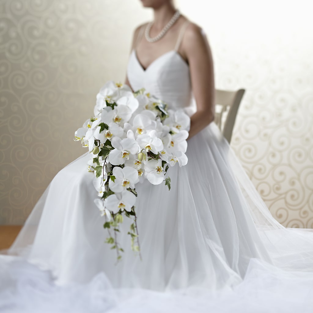 Classic White Bouquet – HELEN'S FLORAL SHOPPE, Phillipsburg NJ