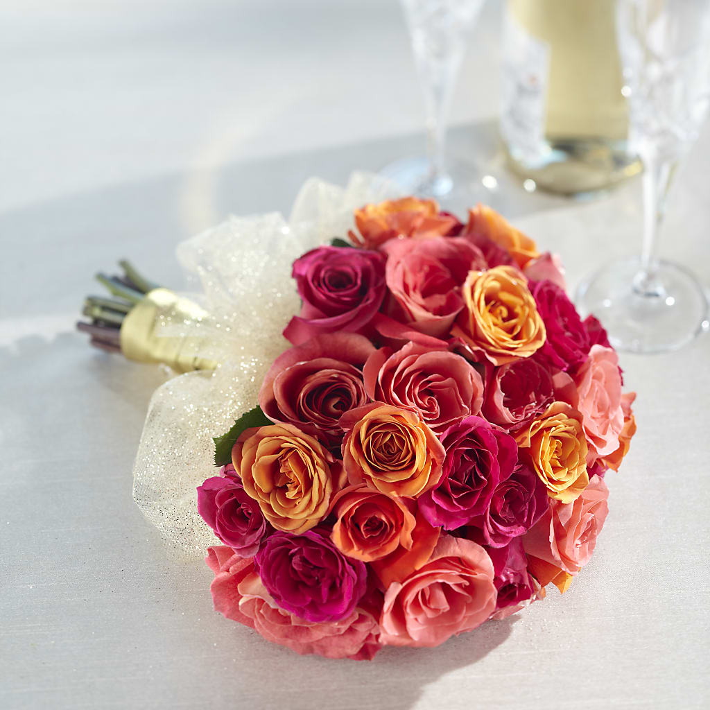 Sweet Roses Bouquet – HELEN'S FLORAL SHOPPE, Phillipsburg NJ