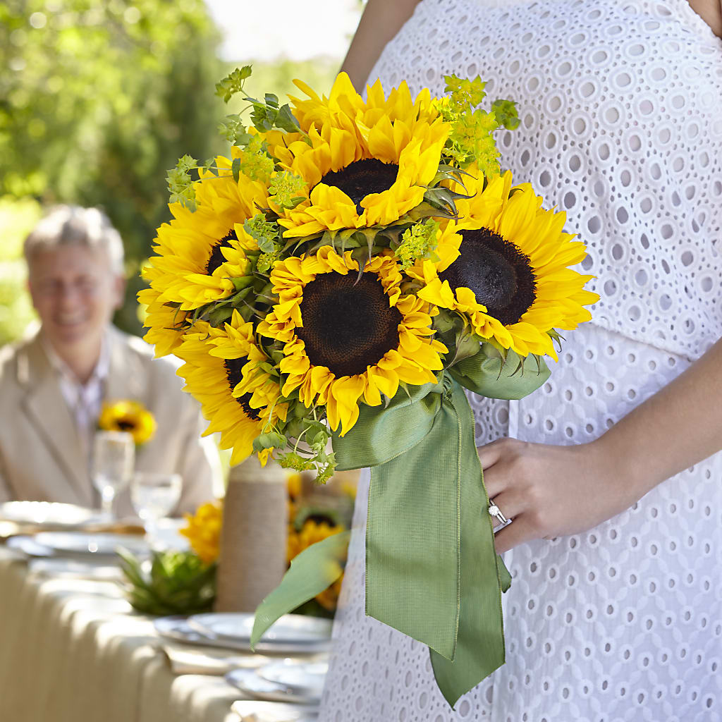 Free Spirit Bouquet – HELEN'S FLORAL SHOPPE, Phillipsburg NJ