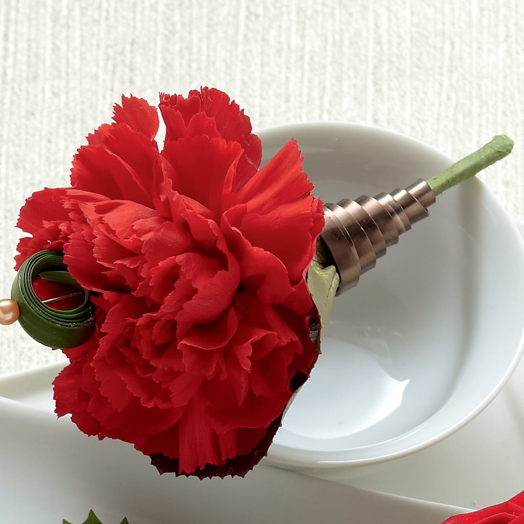 Red Carnation Boutonniere – HELEN'S FLORAL SHOPPE, Phillipsburg NJ