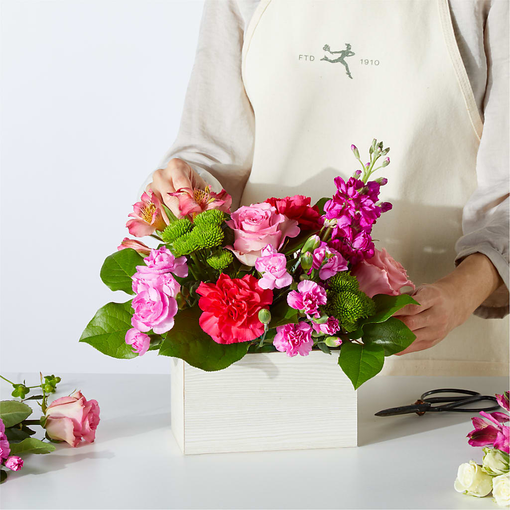 Sweetberry Box – A Florist Original – HELEN'S FLORAL SHOPPE, Phillipsburg NJ