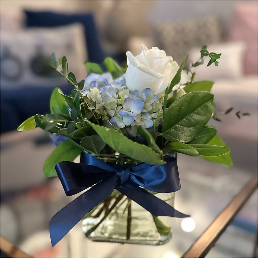 Sky Blue Delight Bouquet – HELEN'S FLORAL SHOPPE, Phillipsburg NJ