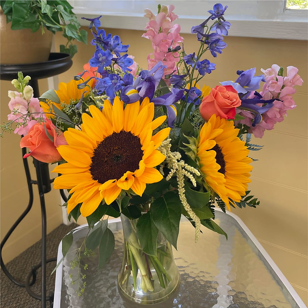 Rays of Life Bouquet – HELEN'S FLORAL SHOPPE, Phillipsburg NJ