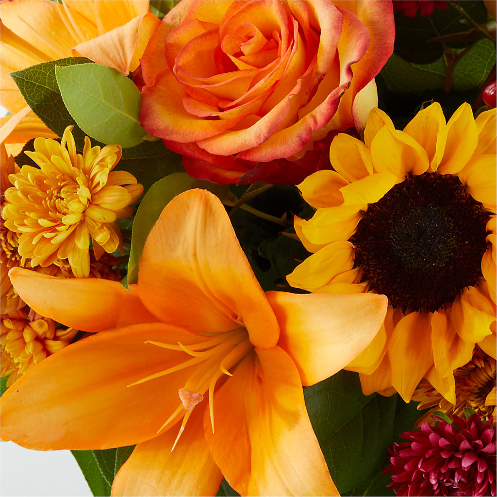 Grateful Centerpiece – HELEN'S FLORAL SHOPPE, Phillipsburg NJ