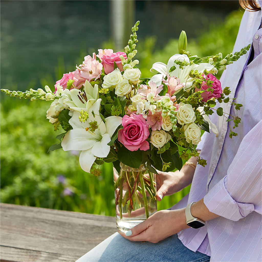 Fondly Bouquet – HELEN'S FLORAL SHOPPE, Phillipsburg NJ