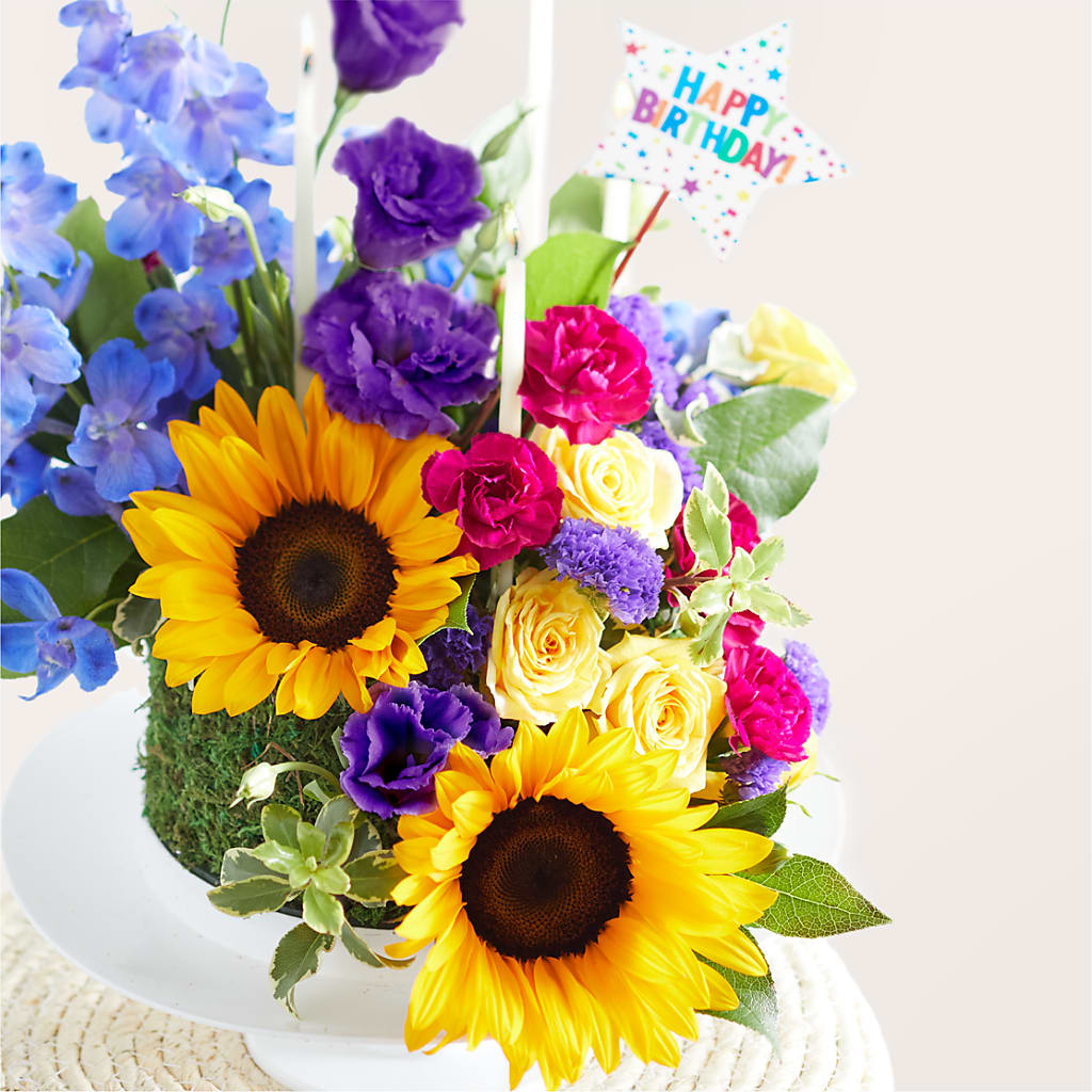 Star of the Day Floral Cake – HELEN'S FLORAL SHOPPE, Phillipsburg NJ